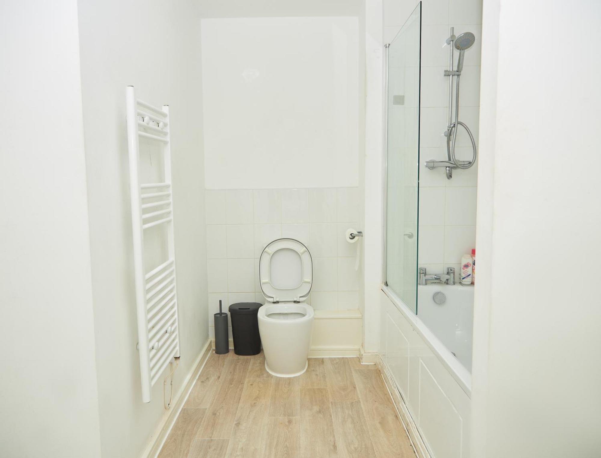 Guest house Luxury Ensuite With Shared Living And Kitchen Salford (Greater Manchester)